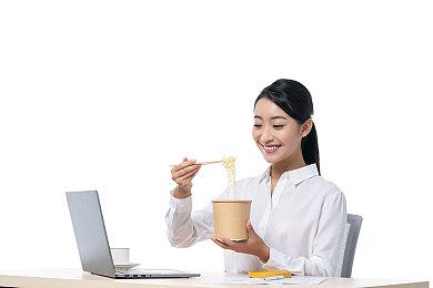 路克：全才近战魔王的崛起与培养之道